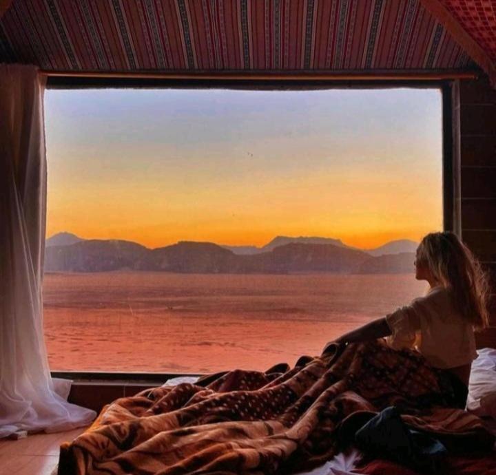 Saleem With Jeep Tour Apartamento Wadi Rum Exterior foto