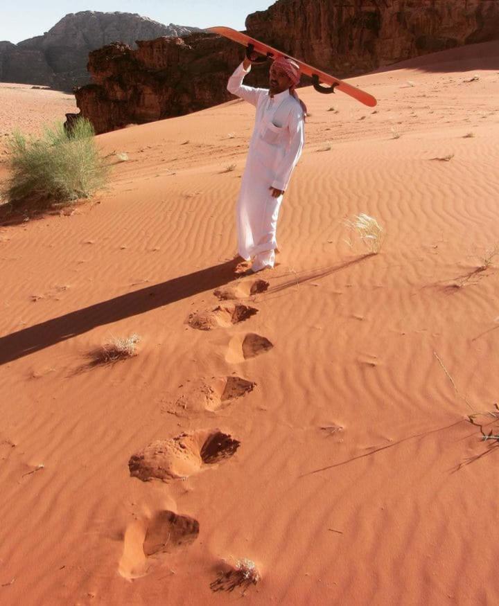 Saleem With Jeep Tour Apartamento Wadi Rum Exterior foto